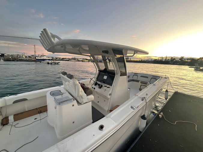 World Cat 280CC-X -  Catamaran Fishing Boat