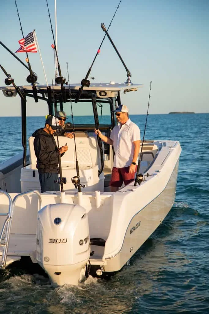 World Cat 325CC Center Console