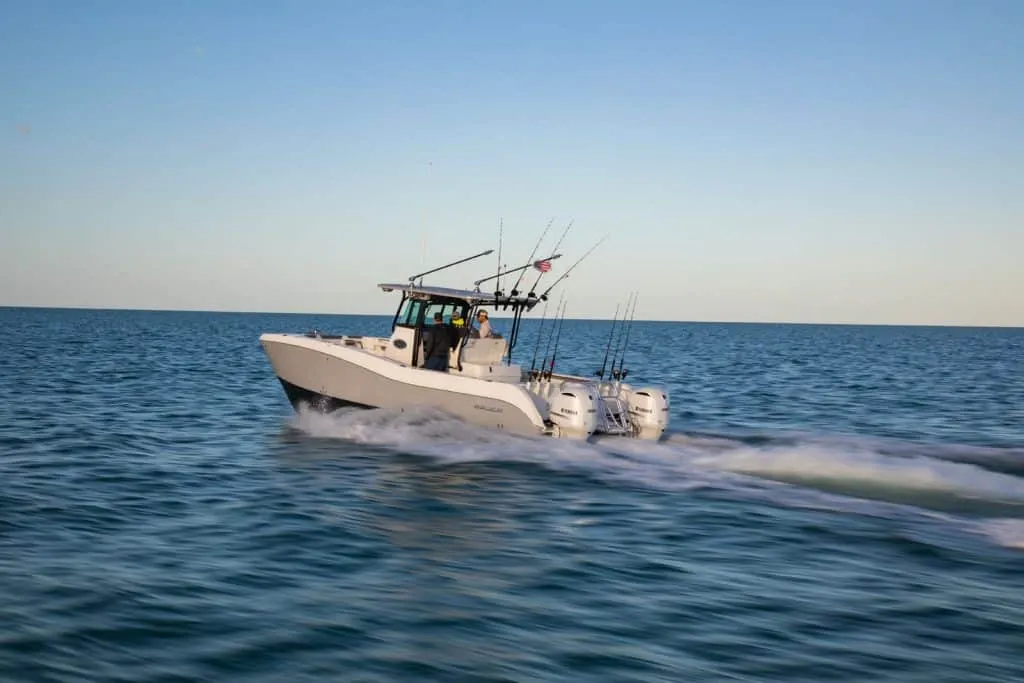 World Cat 325CC Center Console