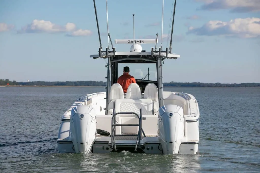 World Cat 400CC-X -  Catamaran Fishing Boat