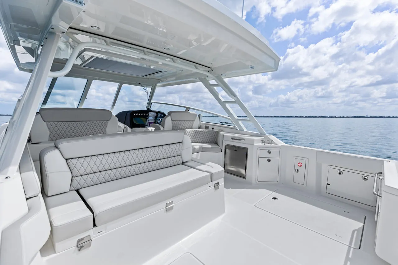 World Cat 400DC-X Island dual console